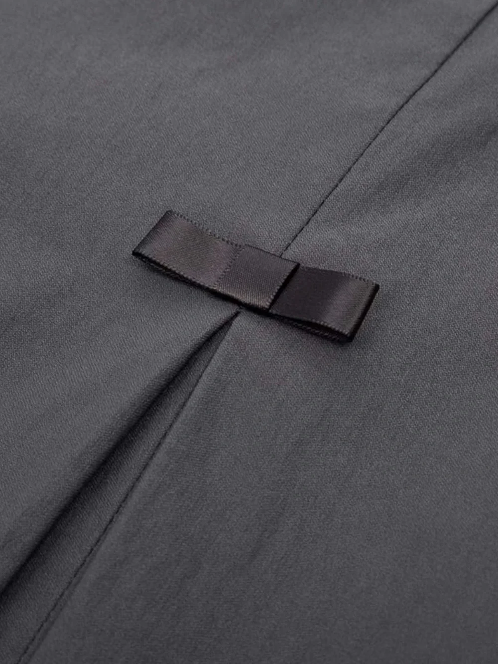 Belle Poque Charcoal Pencil Midi Skirt with Bow Detail, Small, EUC